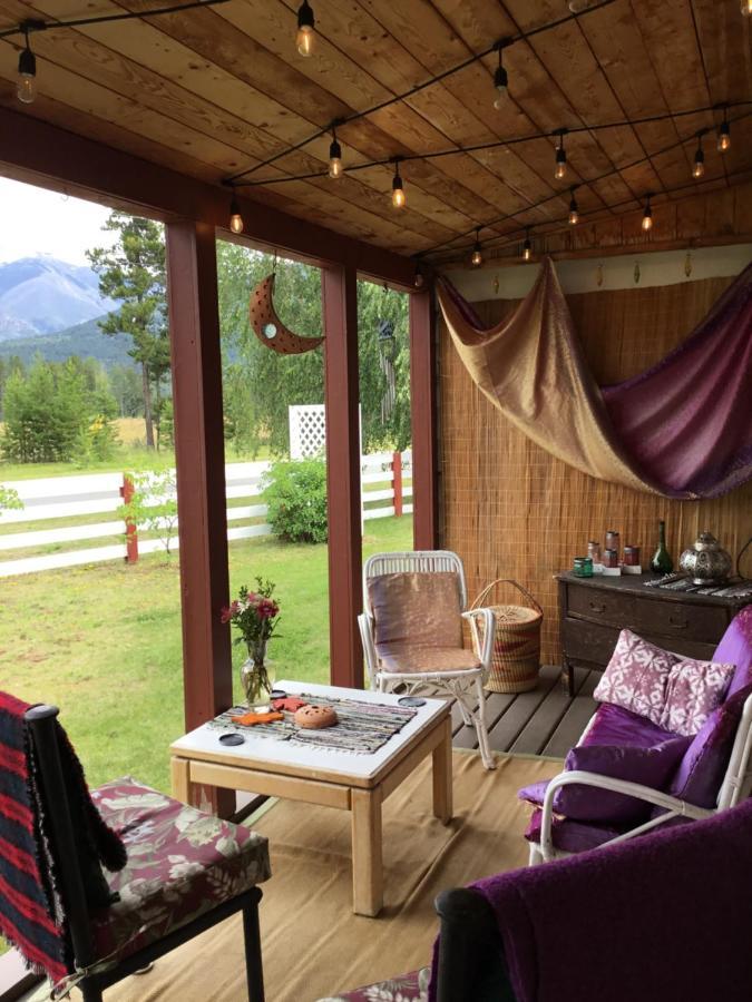 Rose Cottage Bed & Breakfast Valemount Exterior photo